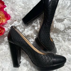 Calvin Klein Blk Leather Fish Scale Print Heels 9
